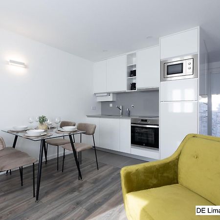 Dona Emilia Guest House & Studio Apartment Building فيانا دو كاستيلو المظهر الخارجي الصورة