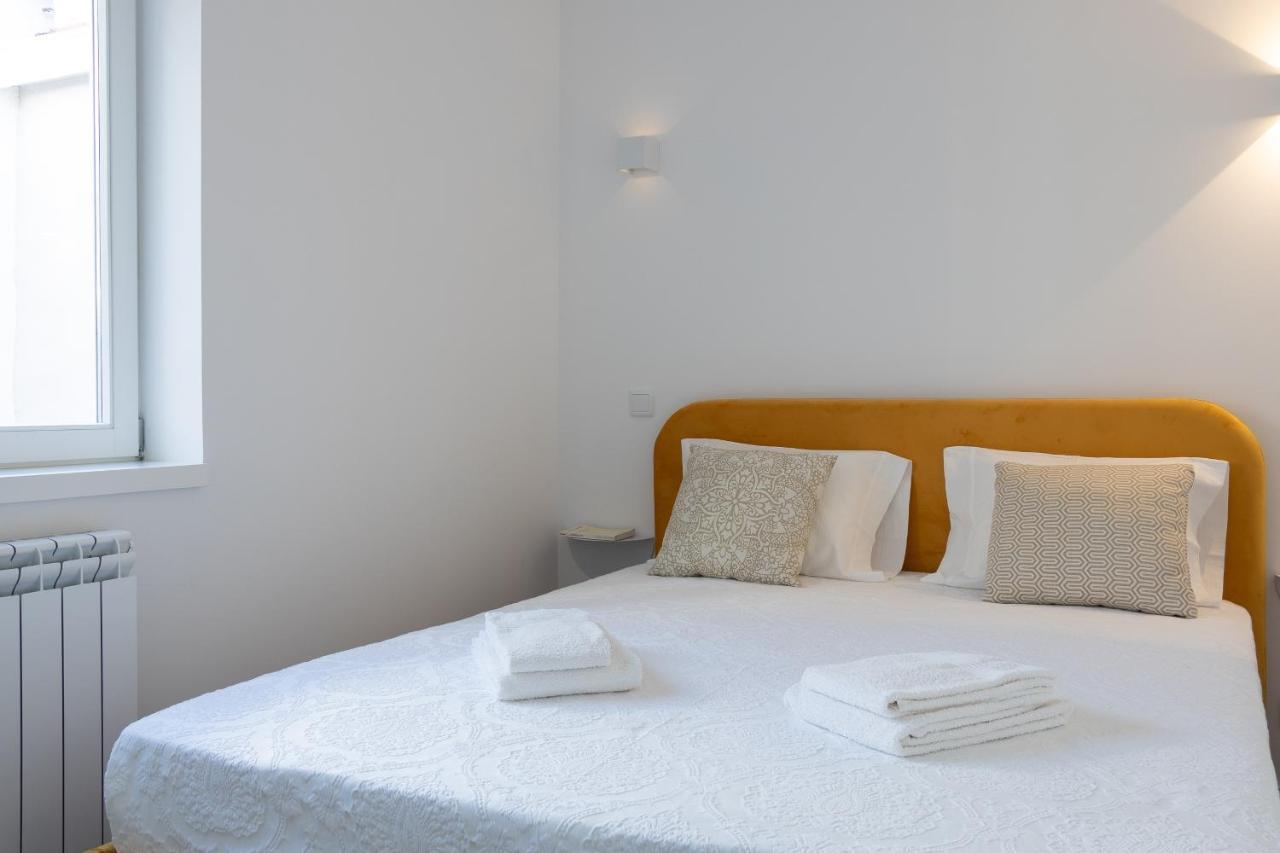 Dona Emilia Guest House & Studio Apartment Building فيانا دو كاستيلو المظهر الخارجي الصورة