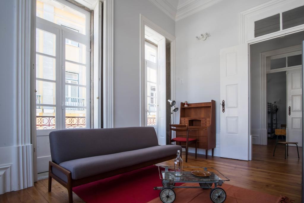 Dona Emilia Guest House & Studio Apartment Building فيانا دو كاستيلو المظهر الخارجي الصورة
