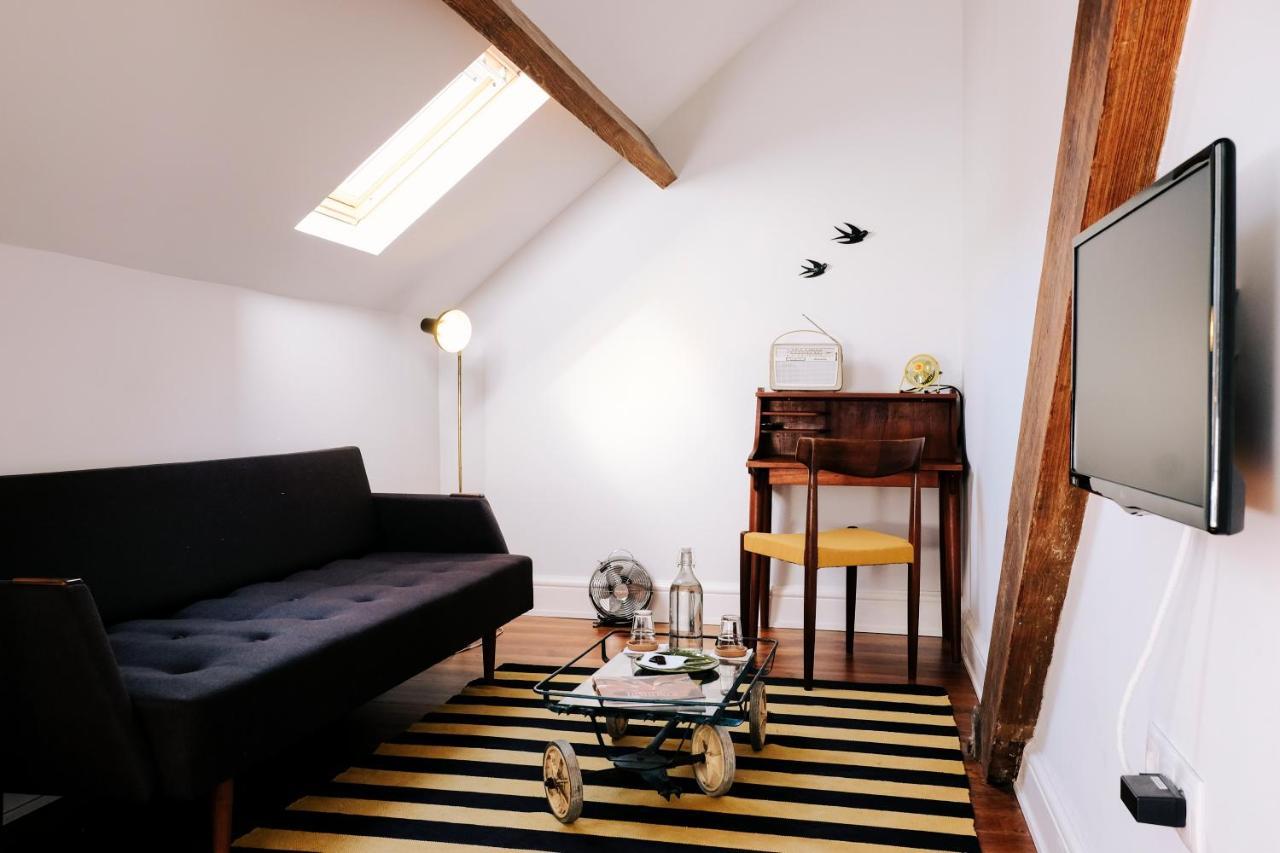 Dona Emilia Guest House & Studio Apartment Building فيانا دو كاستيلو المظهر الخارجي الصورة